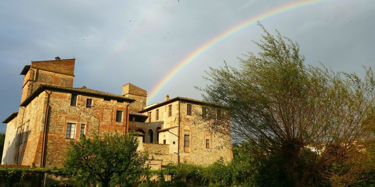Agriturismo Abbazia Sette Frati con arcobaleno